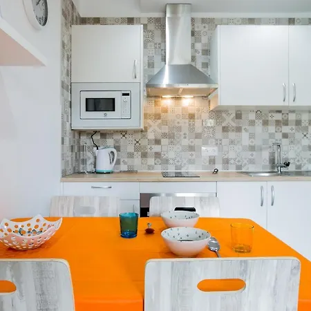 아파트 412 Yucca Park Second Line To *