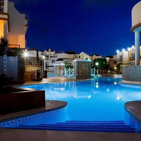 아파트 412 Yucca Park Second Line To