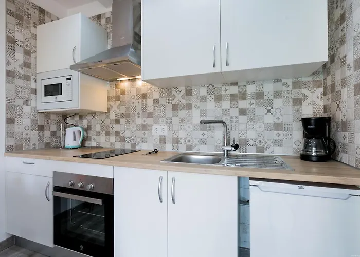 412 Yucca Park Second Line To Apartment