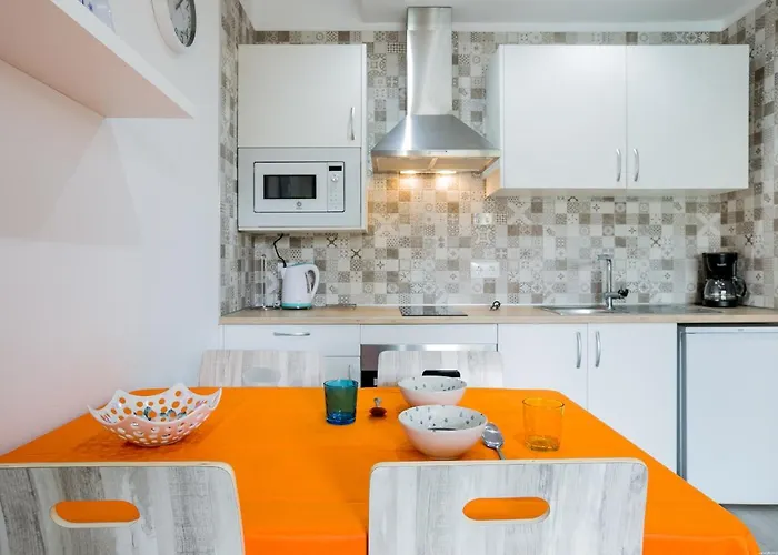 Apartment 412 Yucca Park Second Line To *